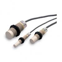 欧姆龙 OMRON E2K-X4MF1 2M 欧姆龙 E2K-X系列 圆柱形传感器