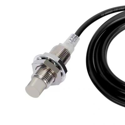 OMRON/欧姆龙 E2B-S08KN04-WP-C2 2M OMS 圆柱型接近传感器
